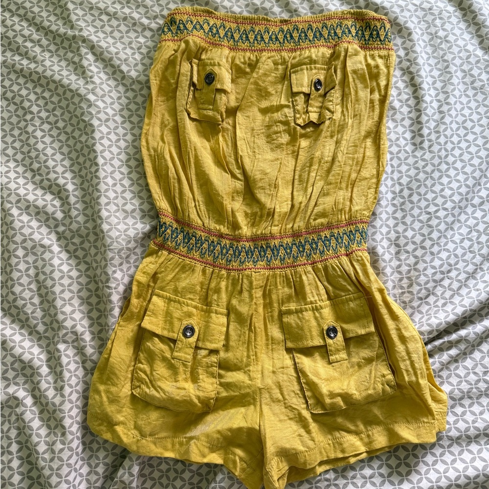 Set of summer rompers (includes two, swipe left)
